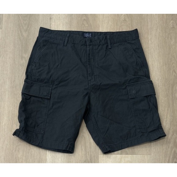 Levis Shorts Mens 36 Black Stretch Flat Front Cargo Lightweight - Picture 1 of 4